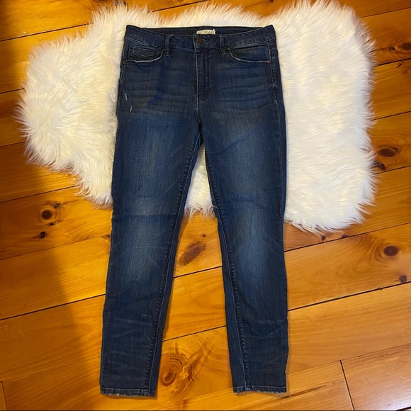 Unpublished Jeans - Picture 2 of 5